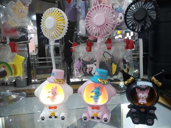 فن رومیزی شارژی فانتزی برند FAN مدل چراغدار رومیزی با مدادتراش (اصلی)